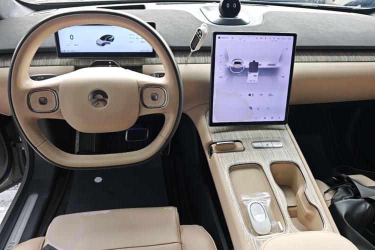 Used Nio ET7 2022 100kWh First Edition Center Console