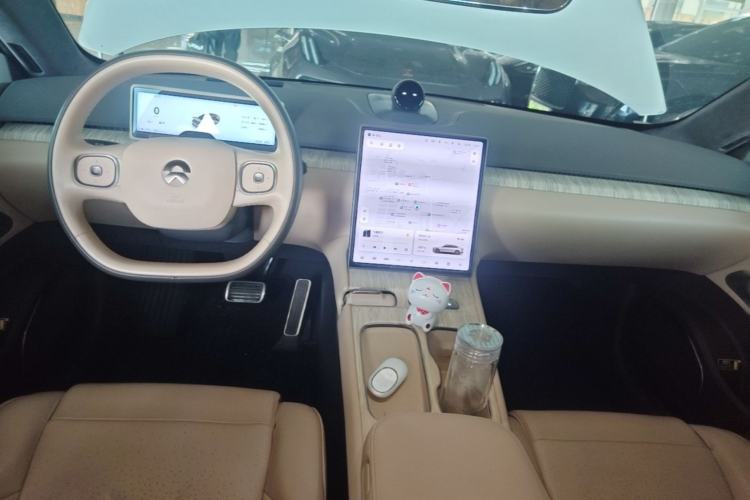 Used Nio ET7 2022 100kWh First Edition Center Console