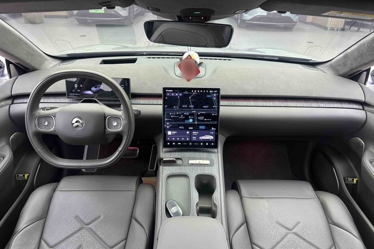 Used Nio ET7 2022 100kWh First Edition Center Console