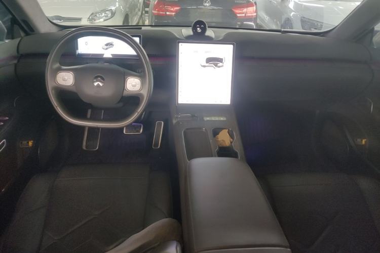 Used Nio ET7 2022 100kWh First Edition Center Console