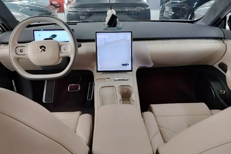 Used Nio ET7 2022 100kWh First Edition Center Console