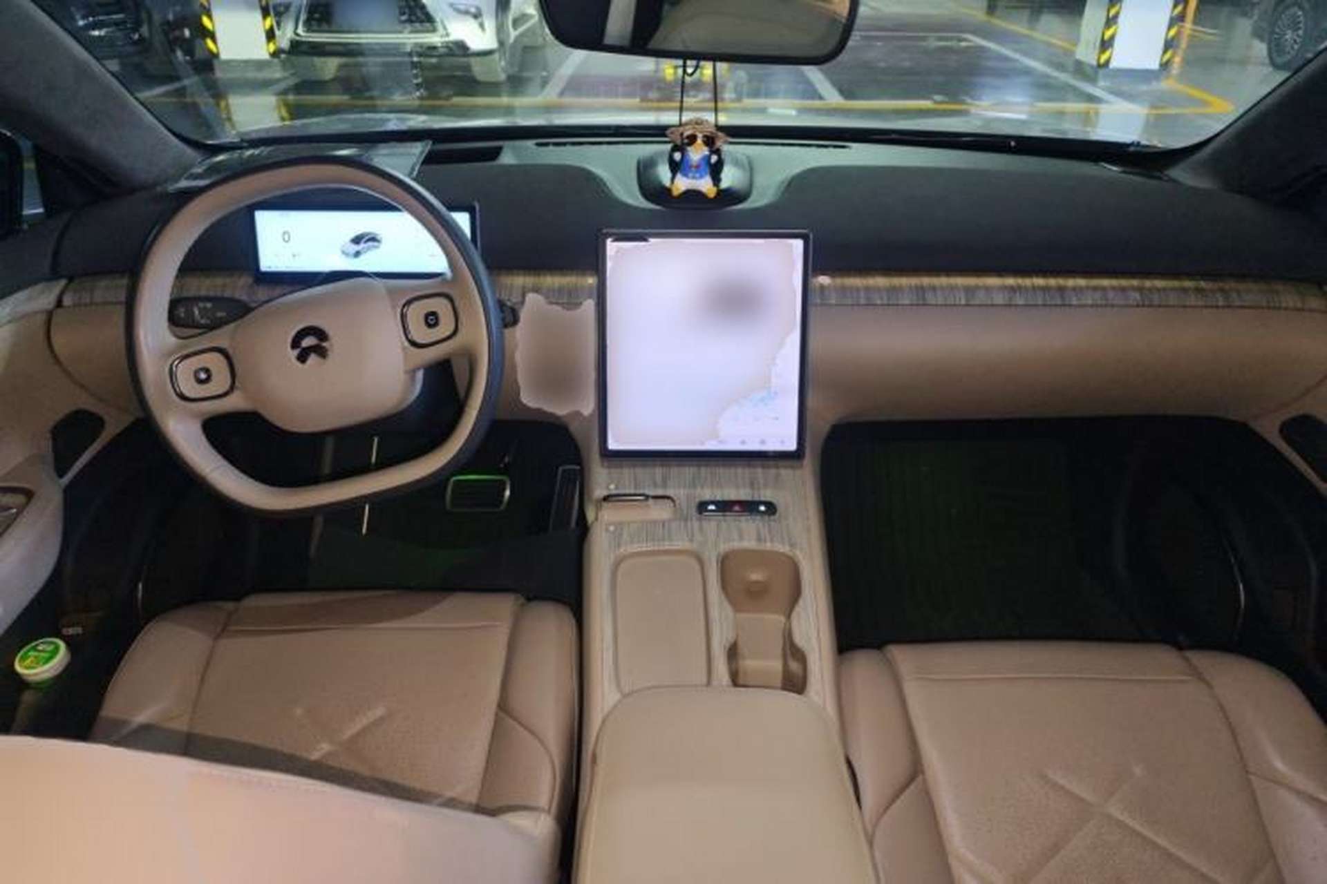 Used Nio ET7 2022 100kWh First Edition Center Console