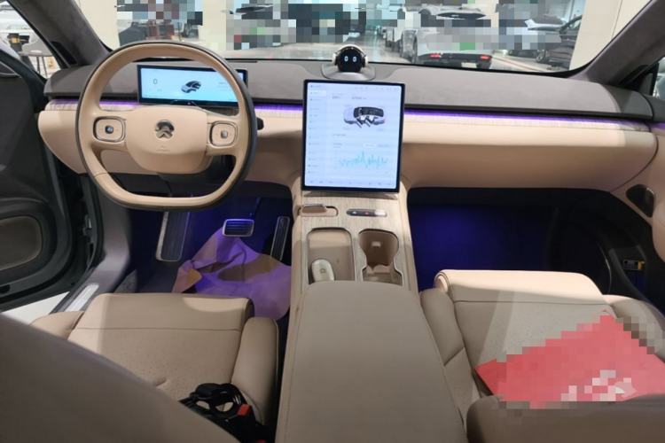 Used Nio ET7 2022 100kWh First Edition Center Console