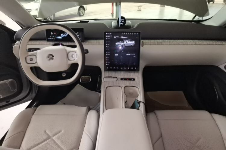 Used Nio ET7 2022 100kWh First Edition Center Console