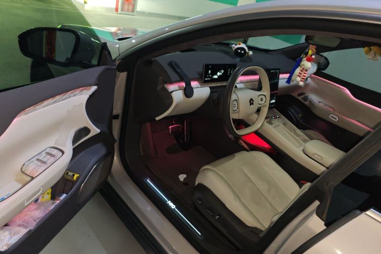 Used Nio ET7 2022 75 kWh Driver Seat