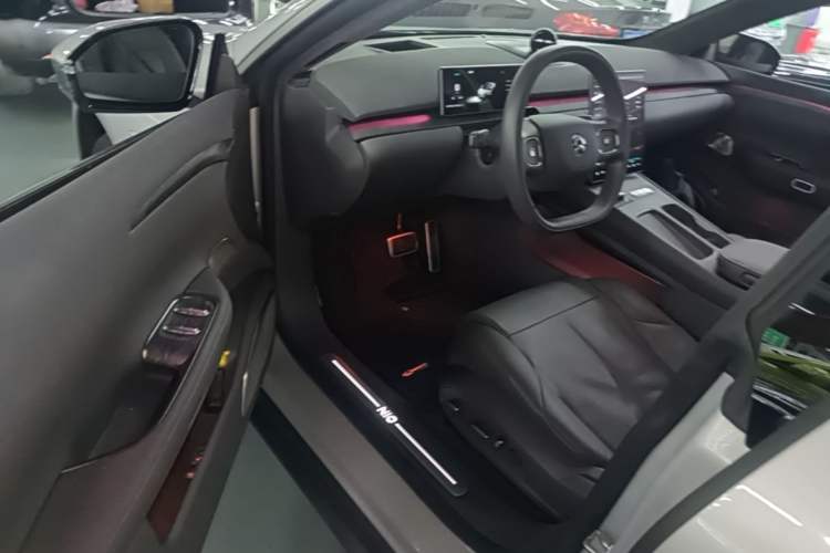 Used Nio ET7 2022 75 kWh Driver Seat