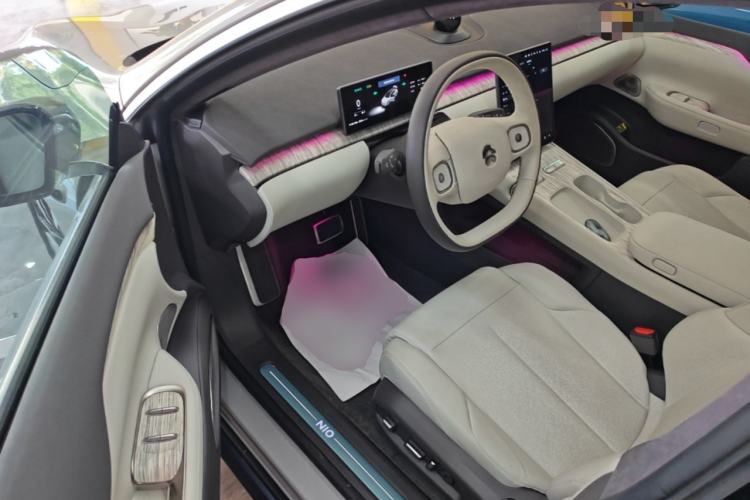 Used Nio ET7 2022 75 kWh Driver Seat