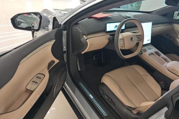 Used Nio ET7 2022 100 kWh Driver Seat
