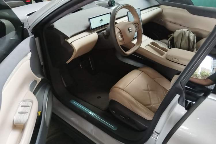 Used Nio ET7 2022 100 kWh Driver Seat