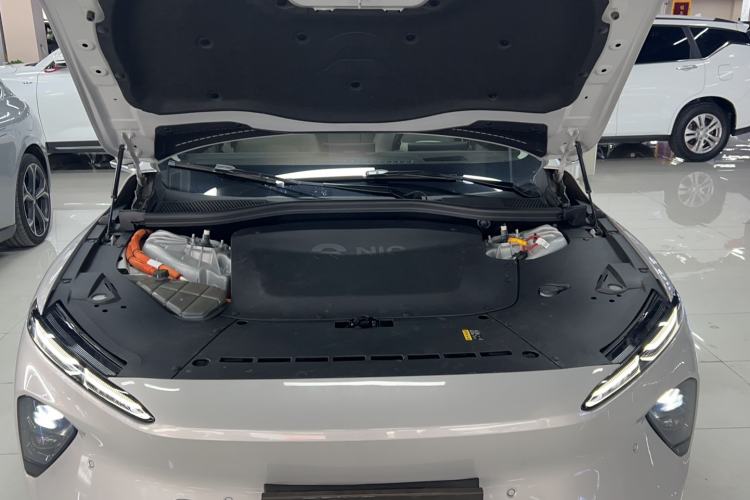 Used Nio ET7 2022 75 kWh Engine Bay