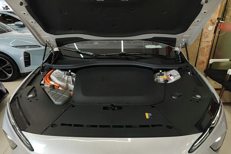 Used Nio ET7 2022 75 kWh Engine Bay