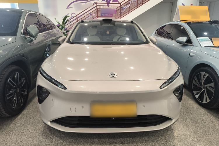 Used Nio ET7 2022 75 kWh Exterior 1