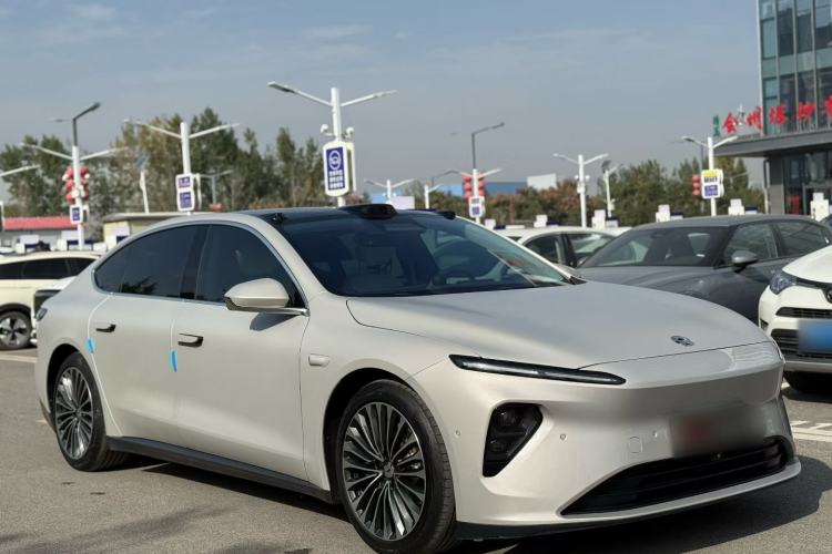 Used Nio ET7 2022 100 kWh Exterior 2
