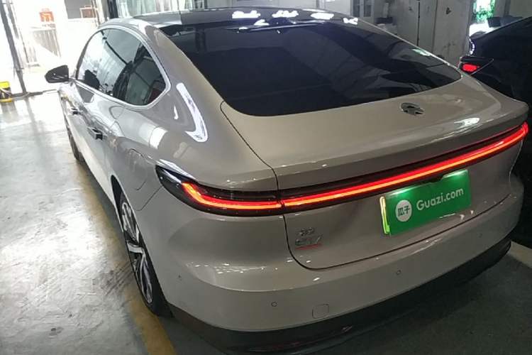 Used Nio ET7 2022 75 kWh Exterior 2