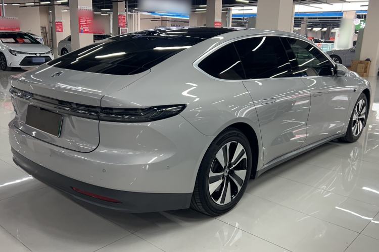 Used Nio ET7 2022 75 kWh Exterior 4