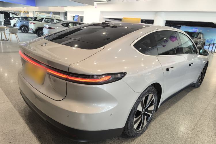 Used Nio ET7 2022 75 kWh Exterior 5
