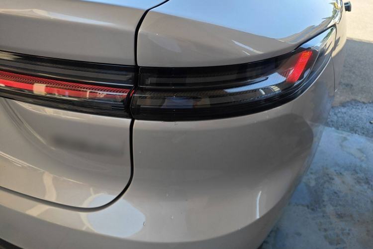 Used Nio ET7 2022 75 kWh Exterior 6
