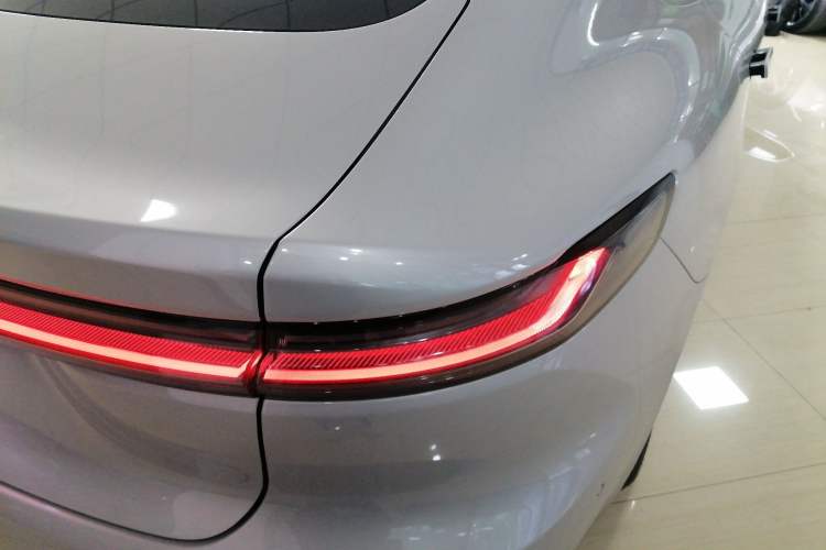 Used Nio ET7 2022 100 kWh Exterior 6