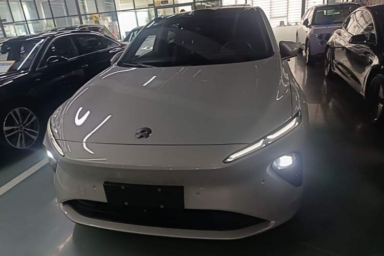 Used Nio ET7 2022 75 kWh Front