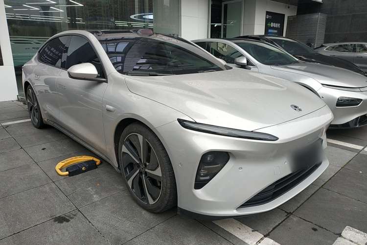 Used Nio ET7 2022 100kWh First Edition Front Right 45 Deg