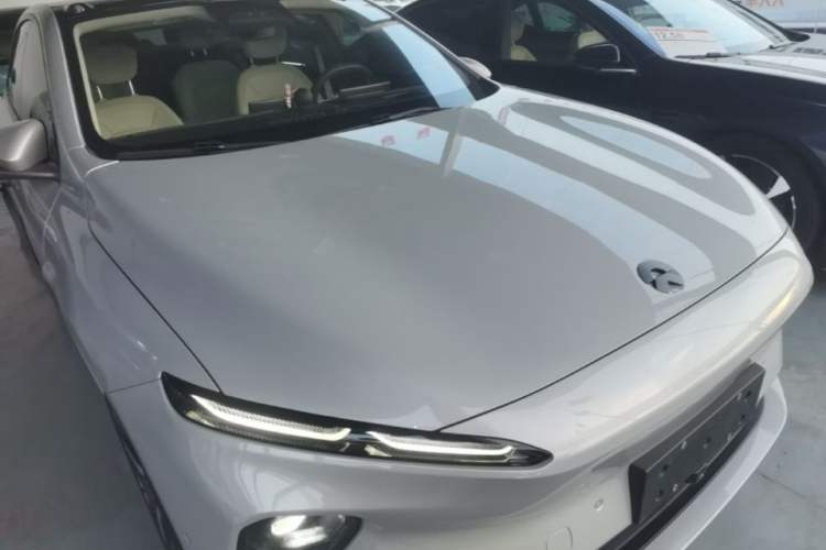Used Nio ET7 2022 100kWh First Edition Front Right 45 Deg