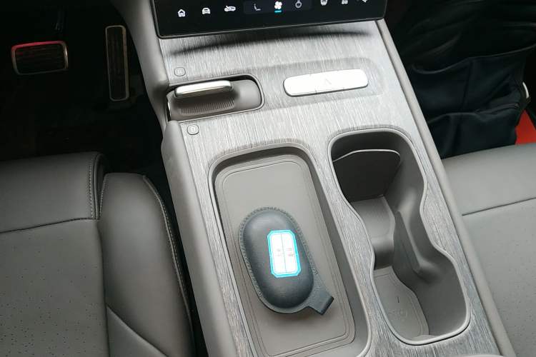 Used Nio ET7 2022 100kWh First Edition Gear Lever