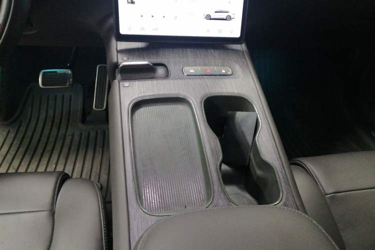Used Nio ET7 2022 100 kWh Gear Lever