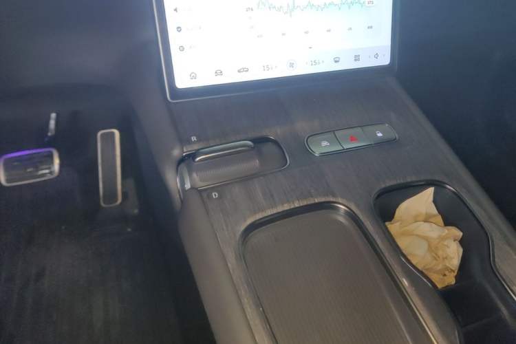 Used Nio ET7 2022 100kWh First Edition Gear Lever