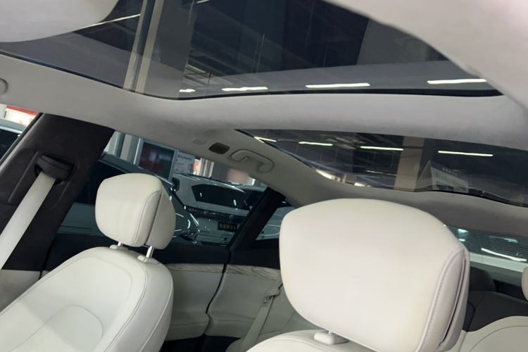 Used Nio ET7 2022 75 kWh Headliner