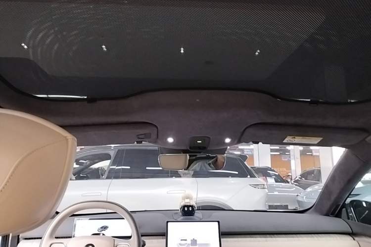 Used Nio ET7 2022 100kWh First Edition Headliner