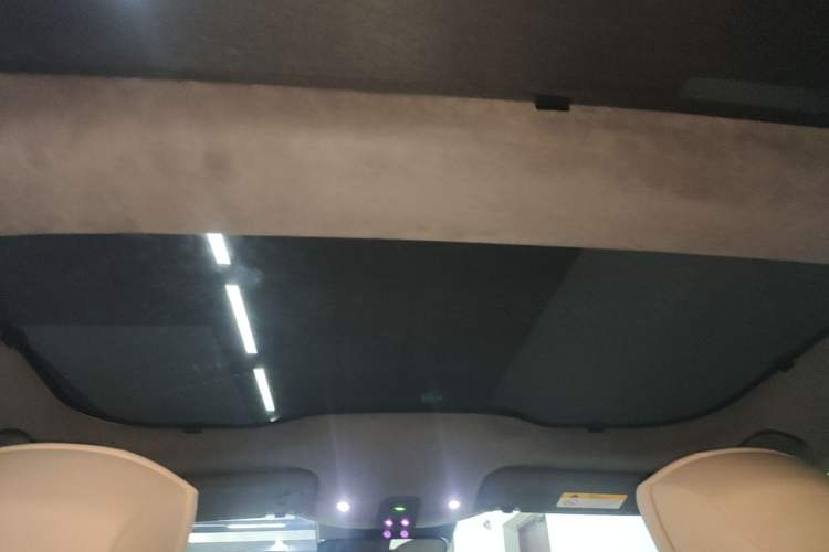 Used Nio ET7 2022 75 kWh Headliner