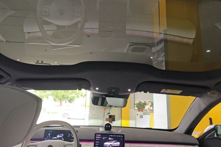 Used Nio ET7 2022 75 kWh Headliner