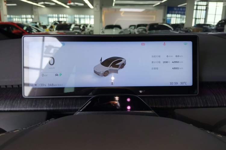 Used Nio ET7 2022 75 kWh Instrument Cluster