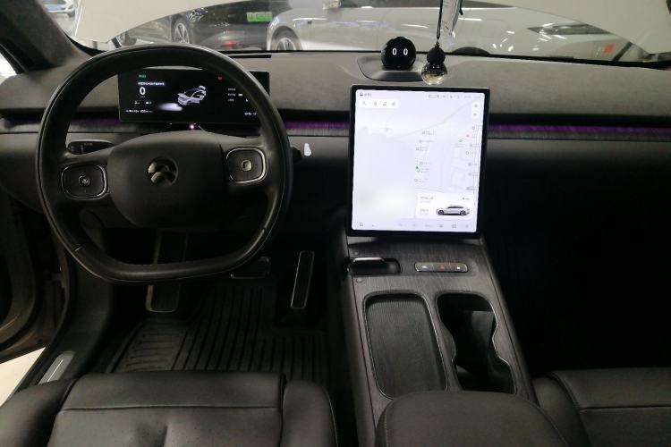 Used Nio ET7 2022 100 kWh Interior 2