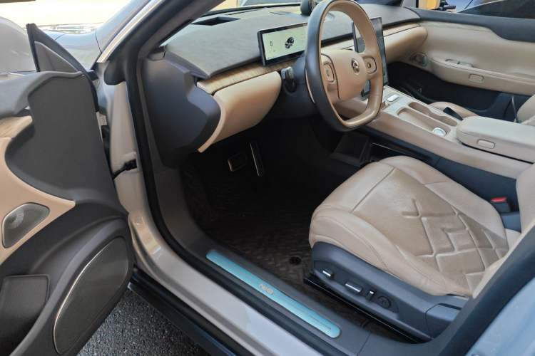 Used Nio ET7 2022 75 kWh Interior 3