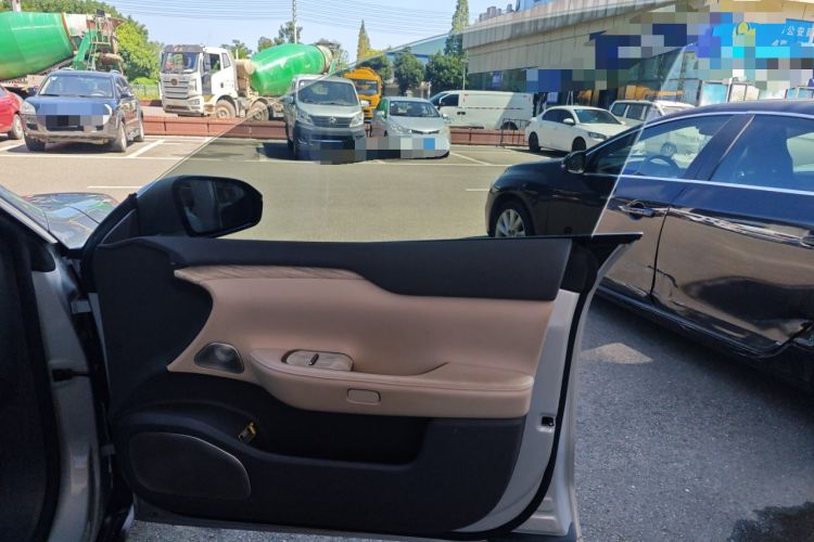 Used Nio ET7 2022 75 kWh Interior 5