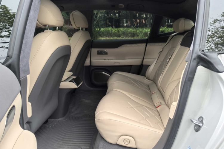 Used Nio ET7 2022 75 kWh Interior 6
