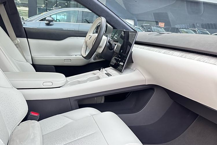 Used Nio ET7 2022 75 kWh Interior 6
