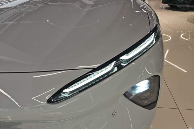 Used Nio ET7 2022 100 kWh Left Front Headlight