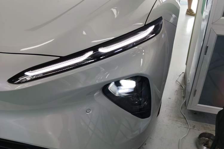 Used Nio ET7 2022 75 kWh Left Front Headlight