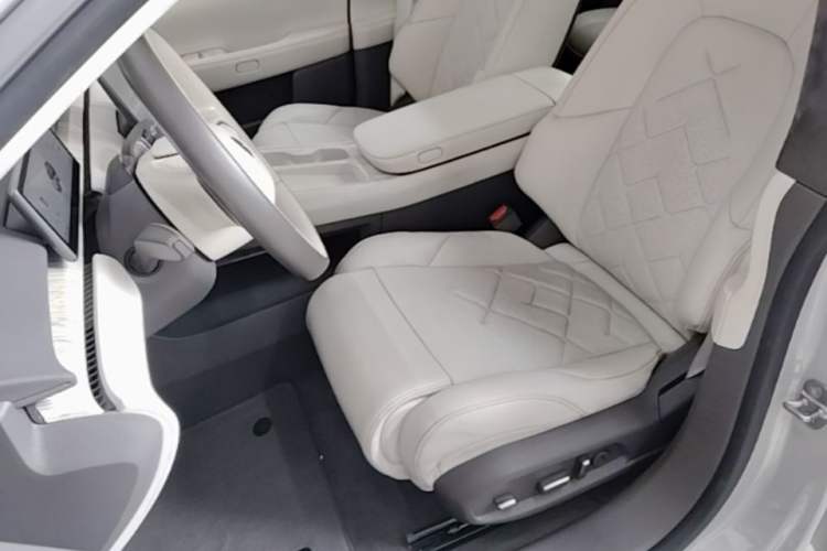 Used Nio ET7 2022 100kWh First Edition Left Front Seat