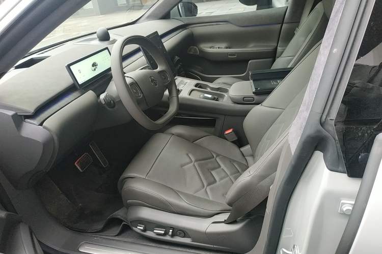 Used Nio ET7 2022 100kWh First Edition Left Front Seat