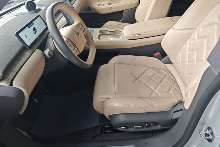 Used Nio ET7 2022 100kWh First Edition Left Front Seat