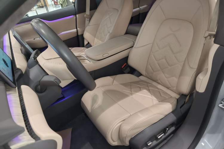Used Nio ET7 2022 100kWh First Edition Left Front Seat