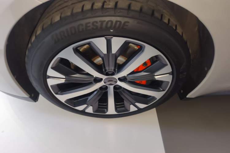 Used Nio ET7 2022 100kWh First Edition Left Front Wheel Hub