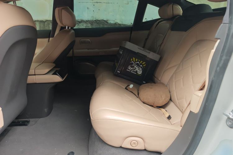 Used Nio ET7 2022 100kWh First Edition Left Rear Seat