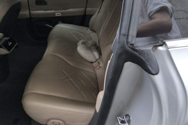 Used Nio ET7 2022 100kWh First Edition Left Rear Seat