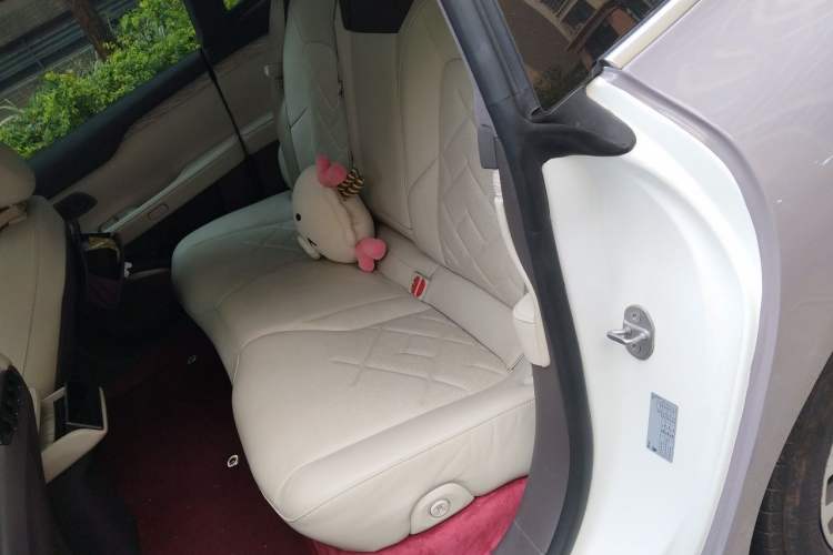 Used Nio ET7 2022 100kWh First Edition Left Rear Seat