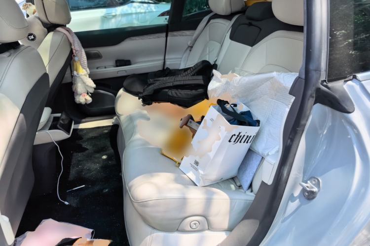 Used Nio ET7 2022 100kWh First Edition Left Rear Seat
