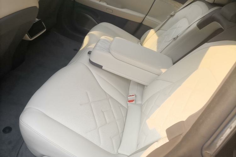 Used Nio ET7 2022 100kWh First Edition Left Rear Seat